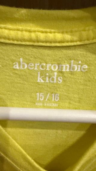 Camiseta Abercrombie & Fitch Amarilla