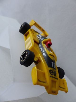 SCALEXTRIC - RENAULT RS03 AÑOS 80