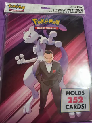 Álbum Ultra Pro Pokémon Destined Rivals 252 cartas