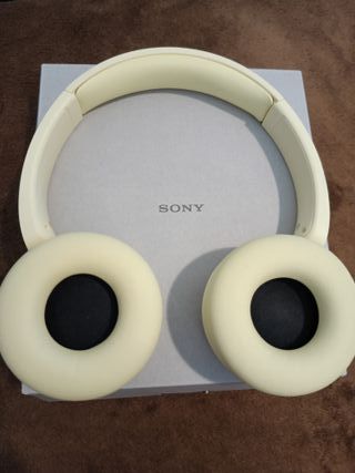 Auriculares Sony WH-CH520 Amarillo