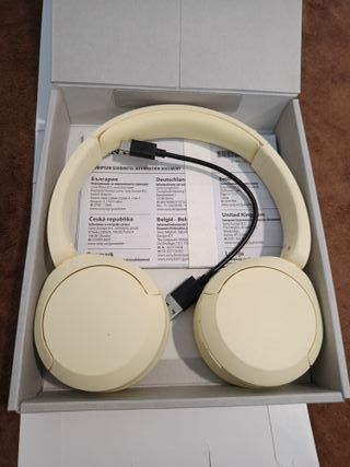 Auriculares Sony WH-CH520 Amarillo