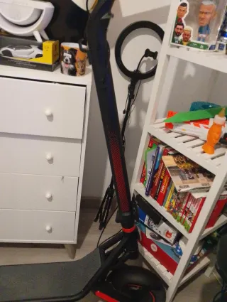 Patinete Eléctrico  Nuevo con cargador incluido