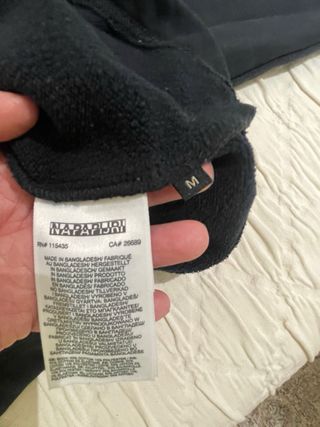 Sudadera Napapijri corta negra mujer