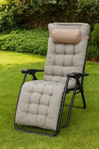 Sdraio reclinabile con cuscino grigio