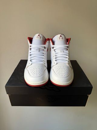 Nike Air Jordan 1 Mid Dune Red