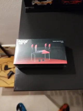 Mini GT Paddock Service Tent Set ADVAN