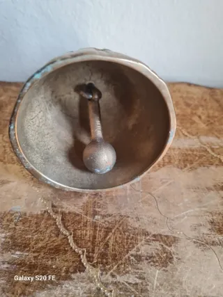 Campanellino da tavolo donna