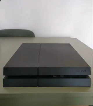 Consola Sony PS4 Negra