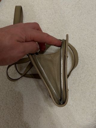 Cartera para cuello Jacquemus. LE PORTE CARTES.