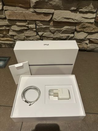 iPad 7ª Generazione 10.2 Wi-Fi 32GB