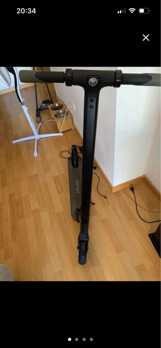 Patinete eléctrico negro