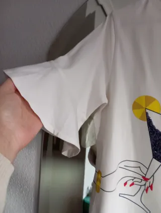 Camiseta Purificación García Dibujo Cócteles