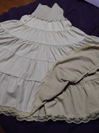 Falda larga beige de pana