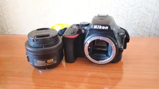Cámara Nikon D5600 + Lente 35mm