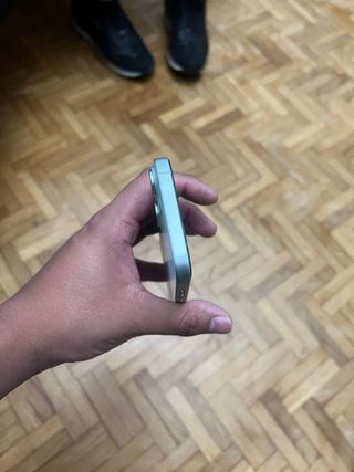 iPhone 15 Verde/Blanco