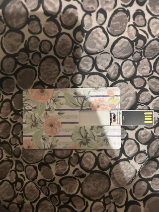 Chiavetta USB 30 GB Fiori
