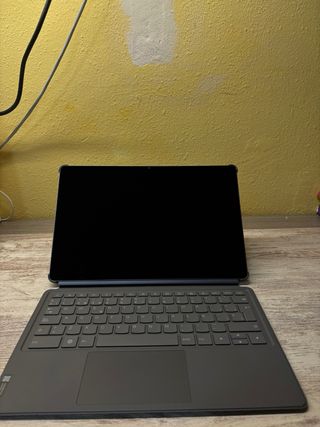Tablet Lenovo Idea Tab Pro con Lápiz y funda.
