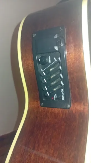 Guitarra Electroacústica Rochester Sunburst