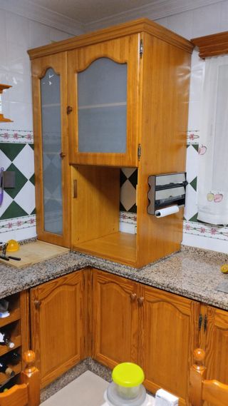 Mueble de cocina y almacenaje (horno no)