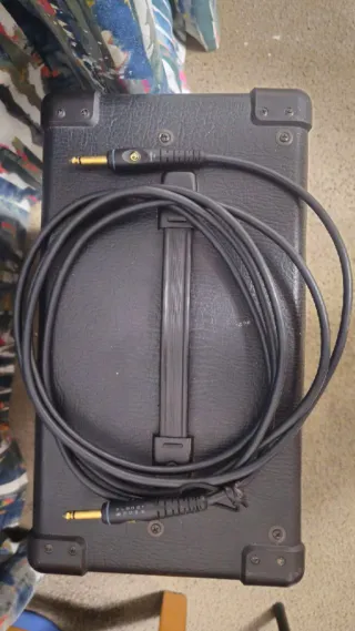 Amplificador Kustom KG112FX con cable