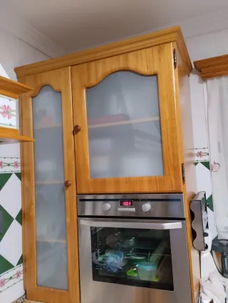Mueble cocina horno y almacenaje madera