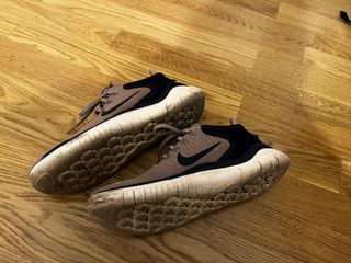 Zapatillas Nike grises y azules