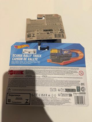 Camión y Ferrari Hot Wheels