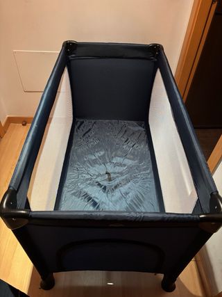 Cuna de viaje Hauck con colchón