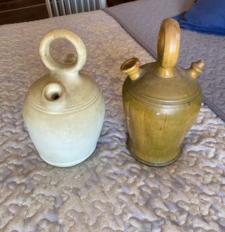 2 Botijos de cerámica antiguos