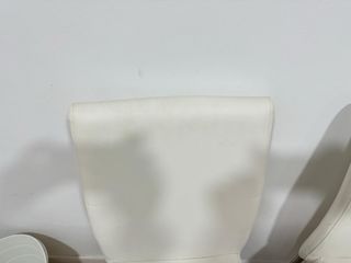 Juego de 2 sillas blancas modernas