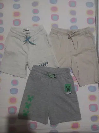 Lote Ropa Talla 7: 3 Pantalones Cortos y 5 camiset