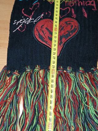 BUFANDA DESIGUAL. IMPECABLE