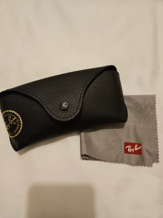 Funda para gafas Ray-Ban negra