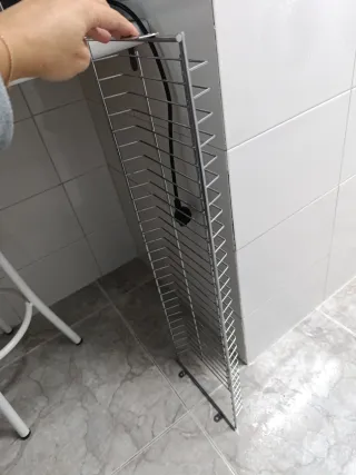 Escurrevasos. Rejilla superior del escurreplatos