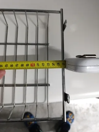 Escurrevasos. Rejilla superior del escurreplatos