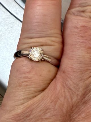 Anillo Oro 18k Diamante Natural 0.70 Ct VS2