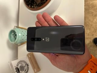 OnePlus 7 Pro – ¡Impecable, como si lo estrenaras!