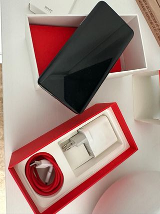 OnePlus 7 Pro – ¡Impecable, como si lo estrenaras!