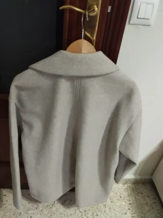 Abrigo Zara Oversize Beige Talla Única