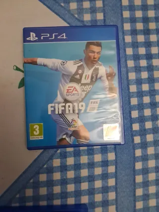 3 Giochi PS4: FIFA 18, FIFA 19, Rayman Legends