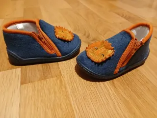 Zapatillas bebé T22