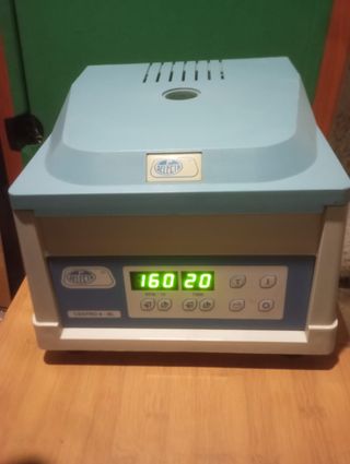 Centrífuga Selecta Centro 8 BL