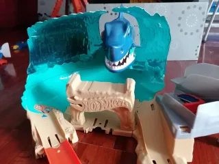 Pista Hot Wheels Sfida lo Squalo