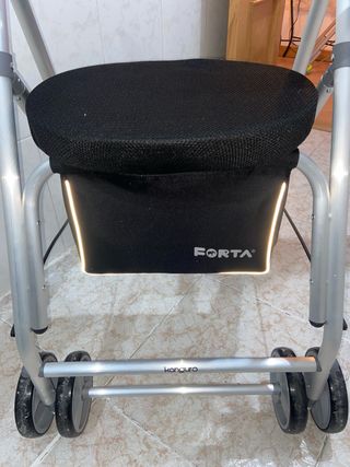 Andador/Caminador con asiento