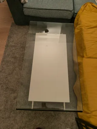 Mesa de centro cristal y blanco