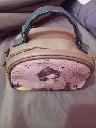 Bolso de mano con diseño de niña y ciervo