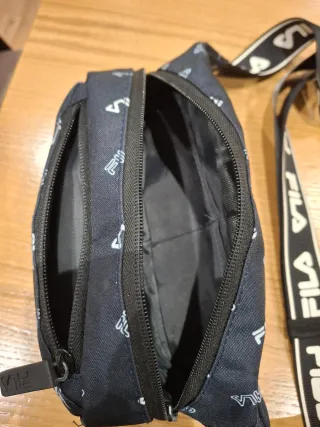 Riñonera Fila Negra y Rosa