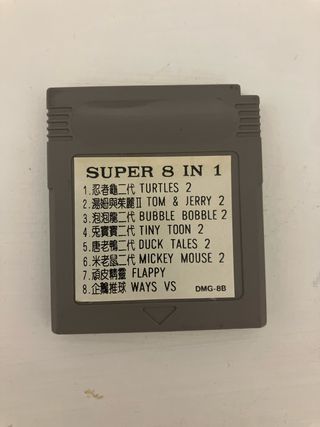 Cartuccia 8 in 1 per Game Boy Color