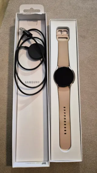 Samsung Galaxy Watch 4 Beige/Rosa