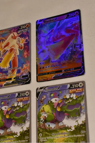 +100 pokemon cards(cartas de pokemon)